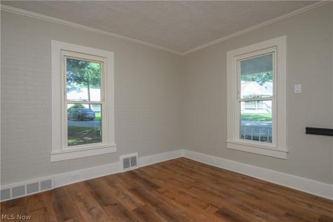 1718 Ferndale Road NW Canton OH 44709