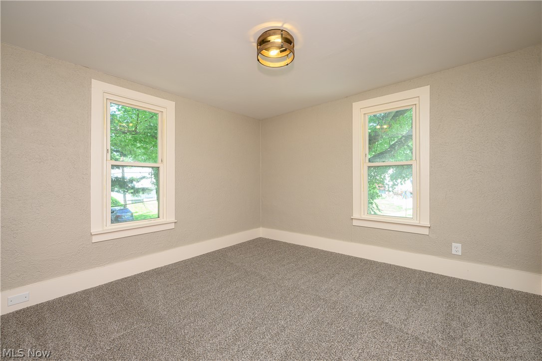 1718 Ferndale Road NW Canton OH 44709