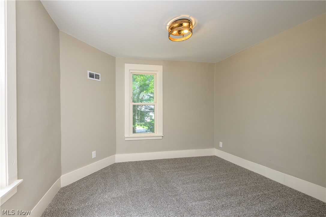 1718 Ferndale Road NW Canton OH 44709