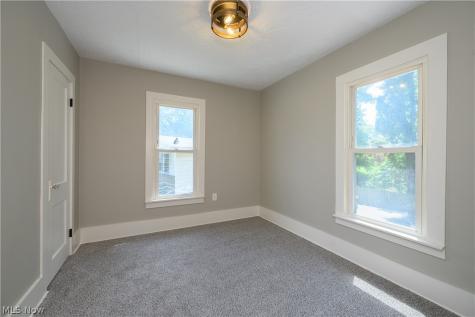 1718 Ferndale Road NW Canton OH 44709