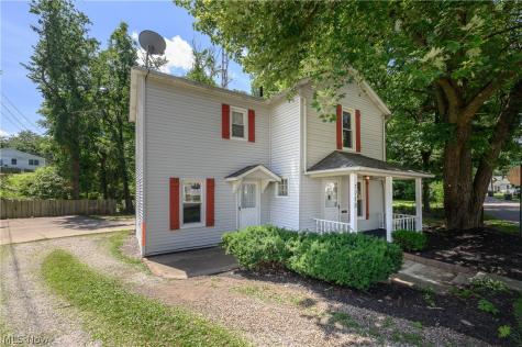 1718 Ferndale Road NW Canton OH 44709