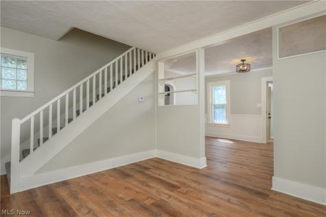 1718 Ferndale Road NW Canton OH 44709