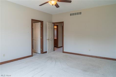 125 Pin Oak Trail Seville OH 44273