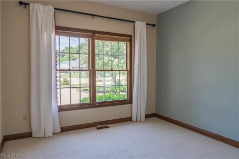 125 Pin Oak Trail Seville OH 44273
