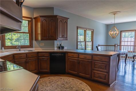 125 Pin Oak Trail Seville OH 44273