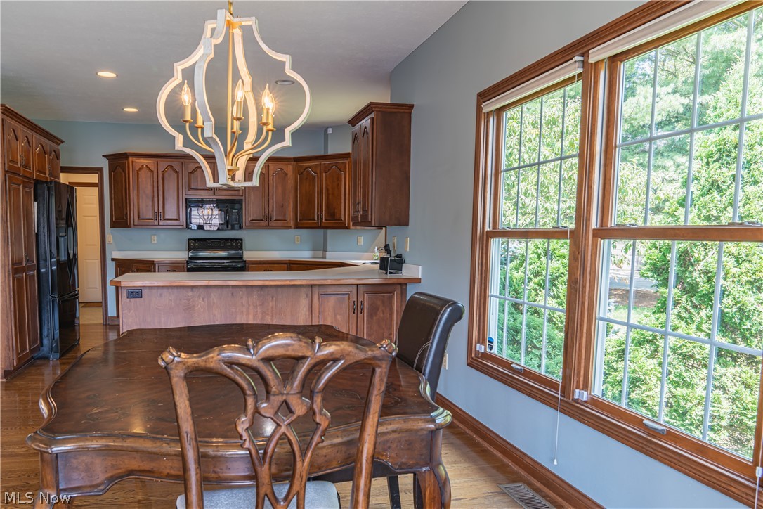125 Pin Oak Trail Seville OH 44273
