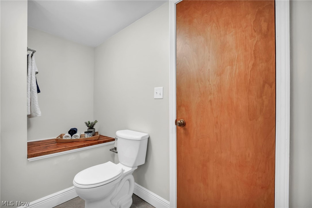 2721 E River Road Newton Falls OH 44444