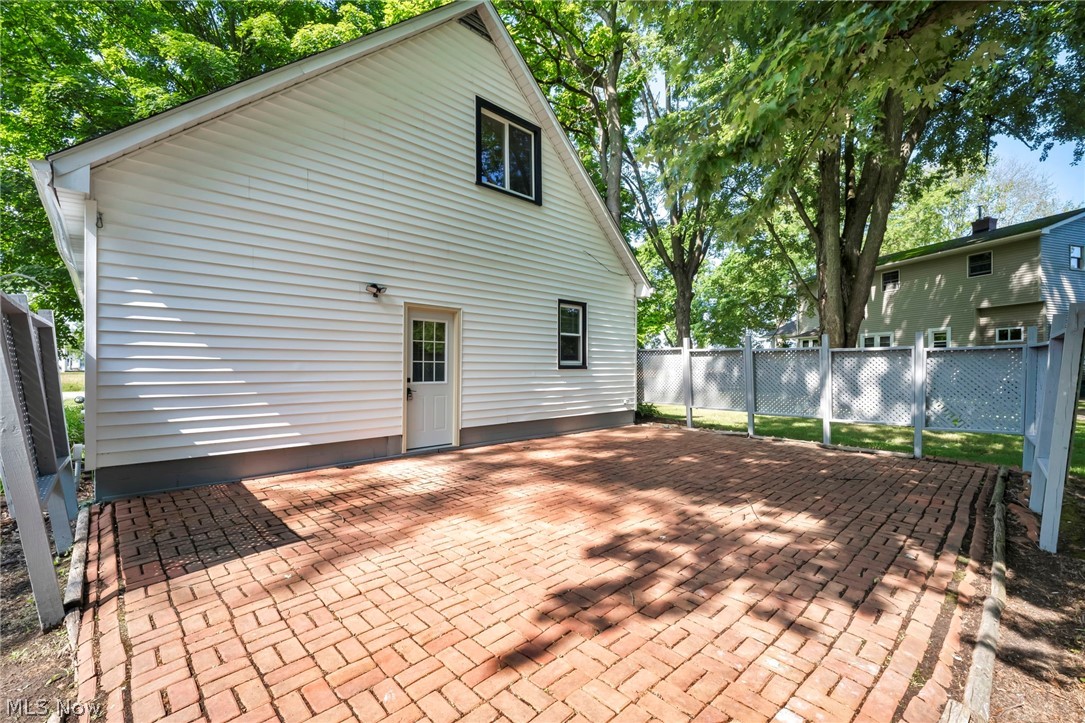 2721 E River Road Newton Falls OH 44444