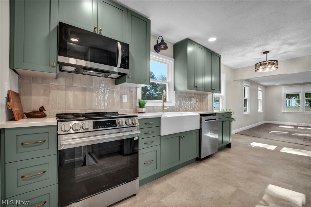 2721 E River Road Newton Falls OH 44444