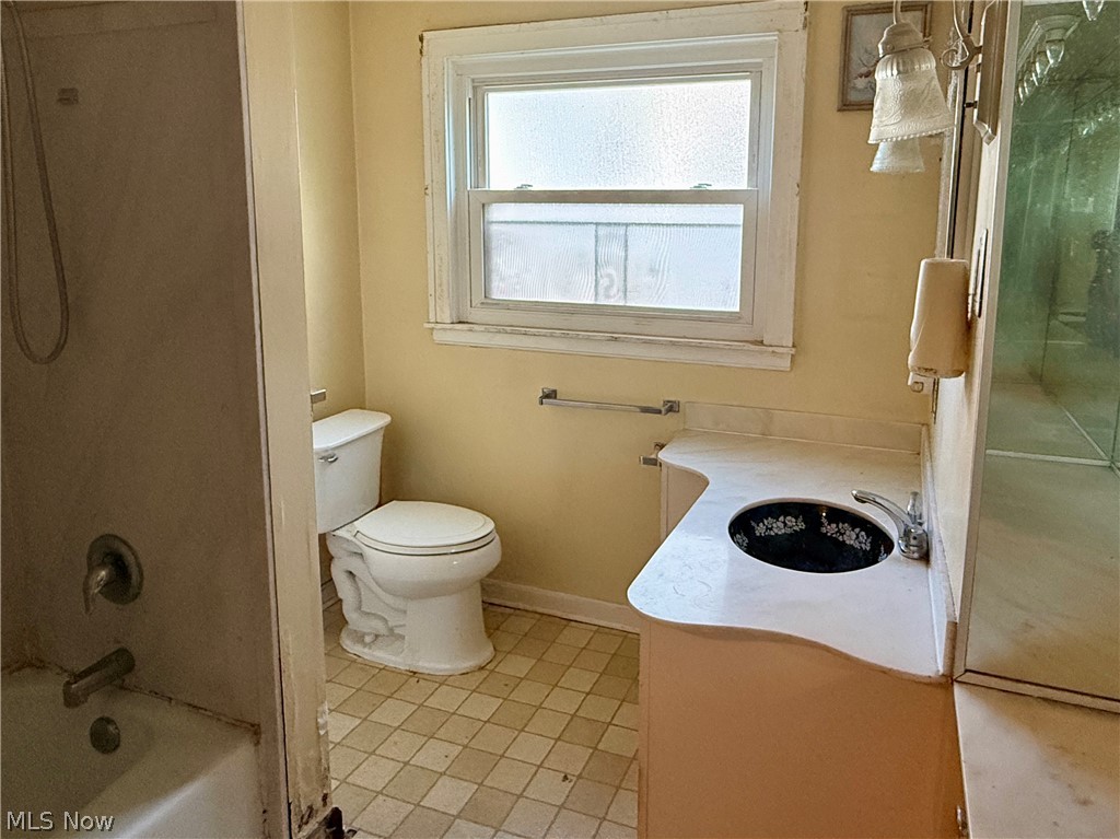 1155 W 6th Street Lorain OH 44052