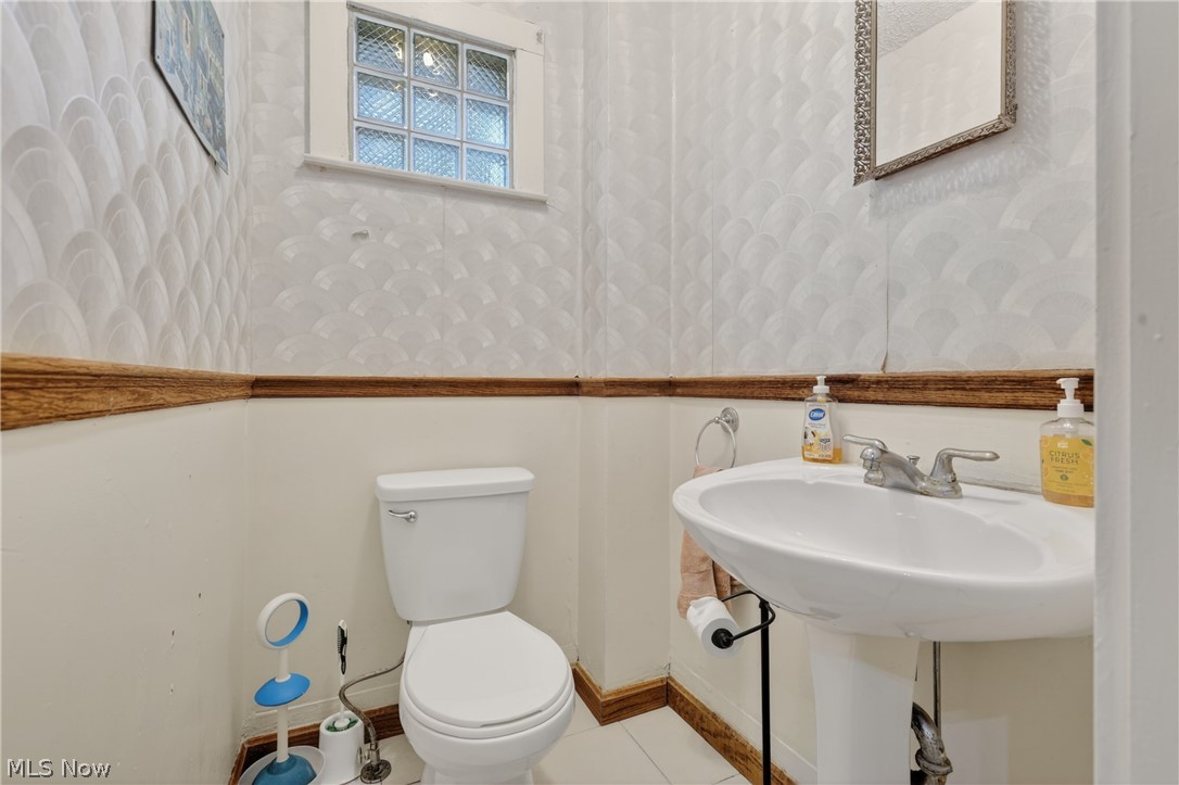 104 Court Street Canfield OH 44406