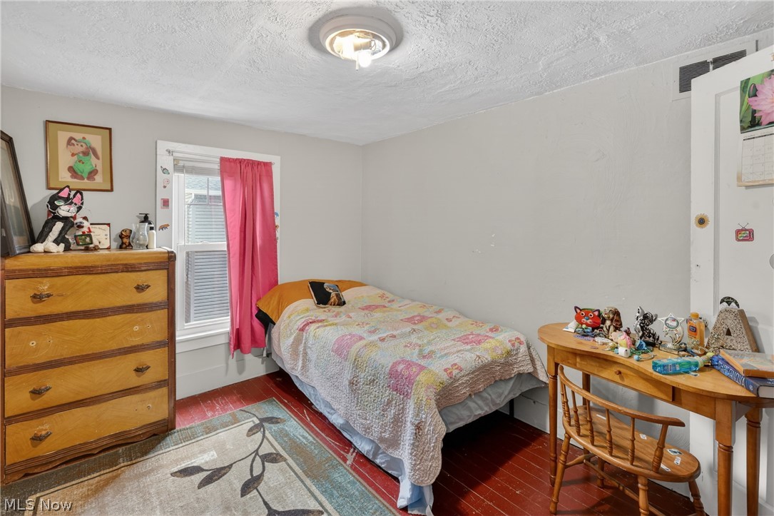 104 Court Street Canfield OH 44406