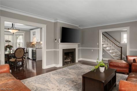 1446 Elbur Avenue Lakewood OH 44107