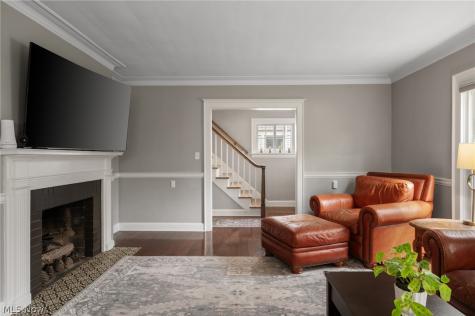 1446 Elbur Avenue Lakewood OH 44107