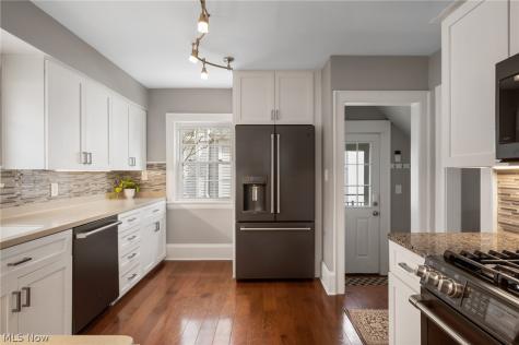 1446 Elbur Avenue Lakewood OH 44107