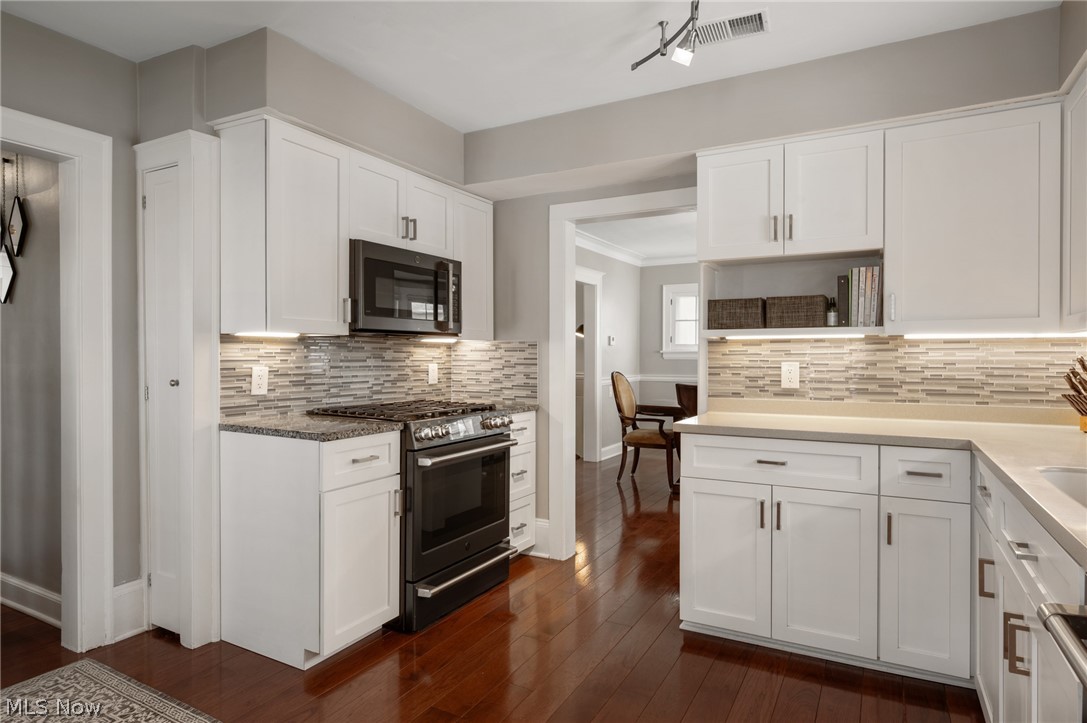 1446 Elbur Avenue Lakewood OH 44107