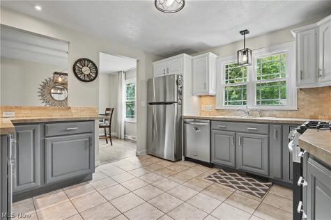 4502 Country Club Lane Stow OH 44224