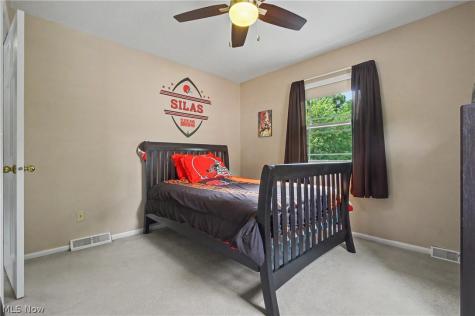 4502 Country Club Lane Stow OH 44224