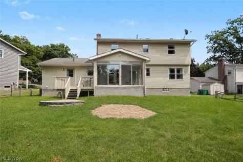 4502 Country Club Lane Stow OH 44224