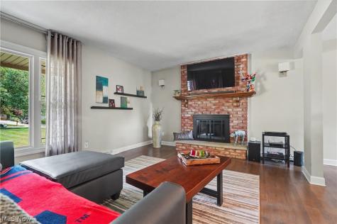 4502 Country Club Lane Stow OH 44224