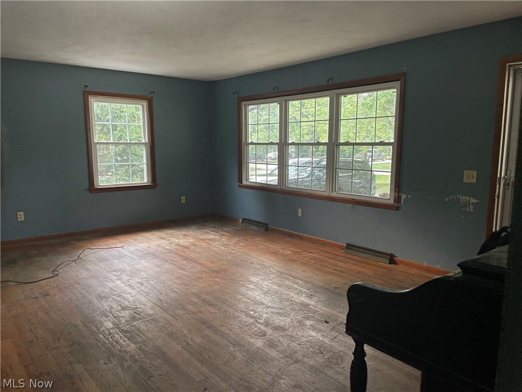 376 Susan Drive Jefferson OH 44047