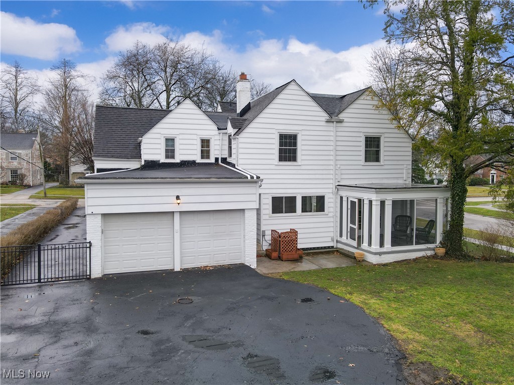 22449 Calverton Road Shaker Heights OH 44122