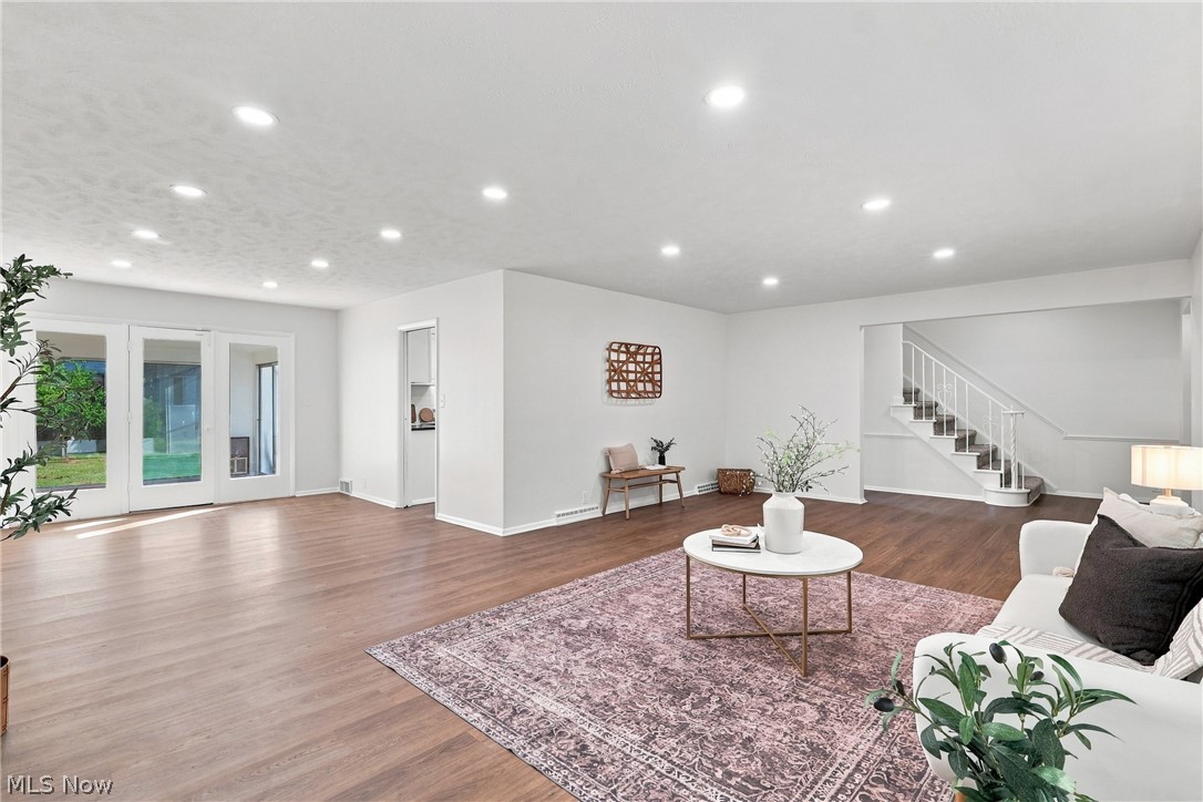 2131 Newbury Drive Cleveland OH 44112