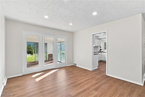 2131 Newbury Drive Cleveland OH 44112