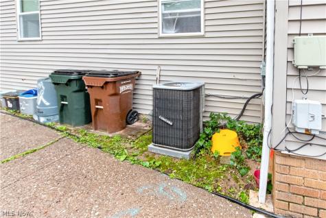 6806 Dartworth Drive Parma OH 44129