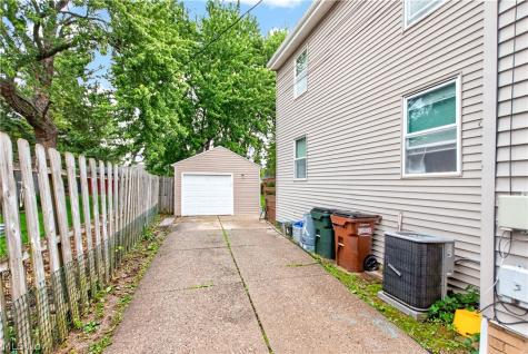 6806 Dartworth Drive Parma OH 44129