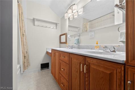 2443 3rd Street Cuyahoga Falls OH 44221