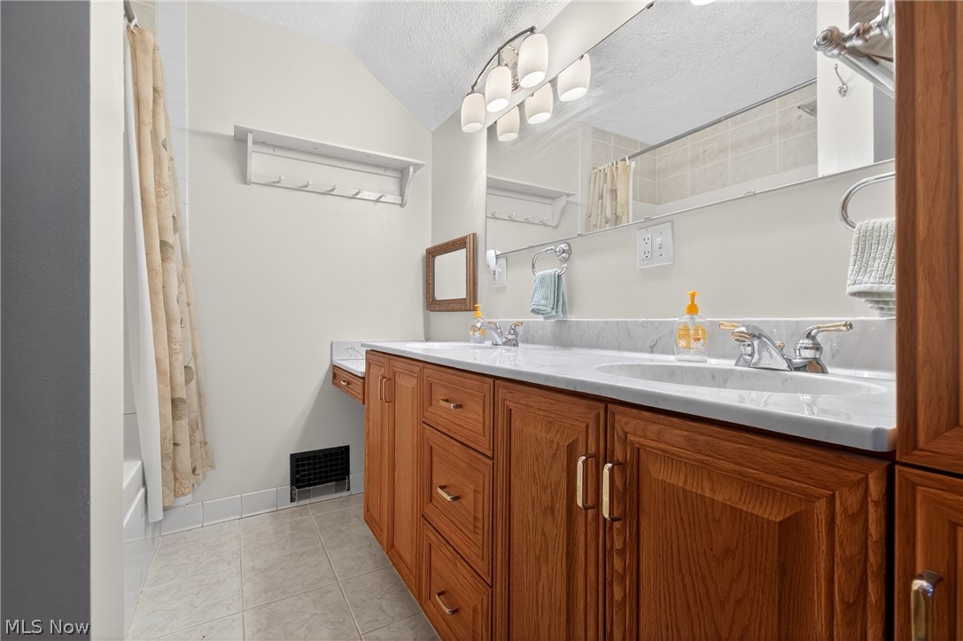 2443 3rd Street Cuyahoga Falls OH 44221