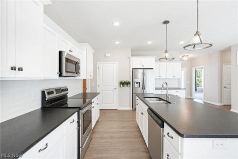 5044 Settlers Trace Wooster OH 44691