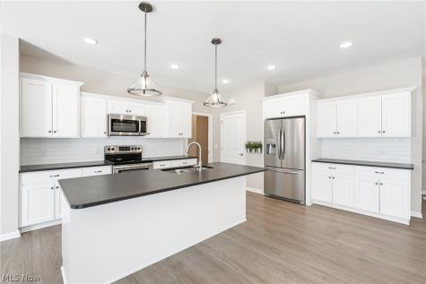 5044 Settlers Trace Wooster OH 44691