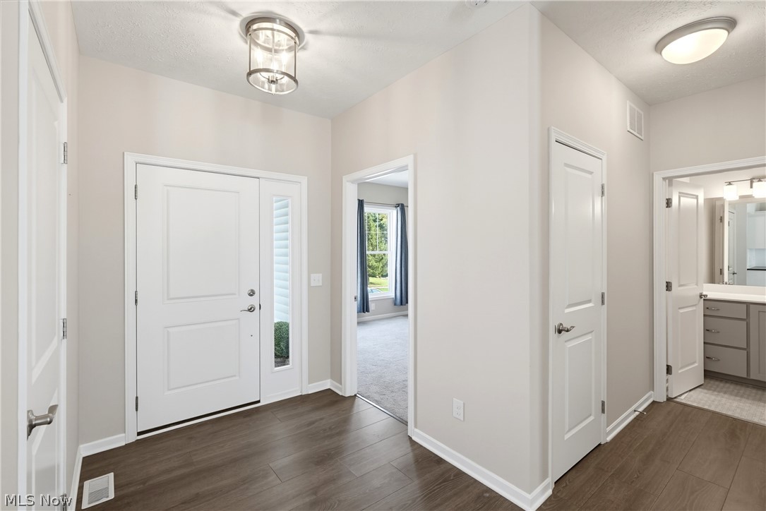 5044 Settlers Trace Wooster OH 44691