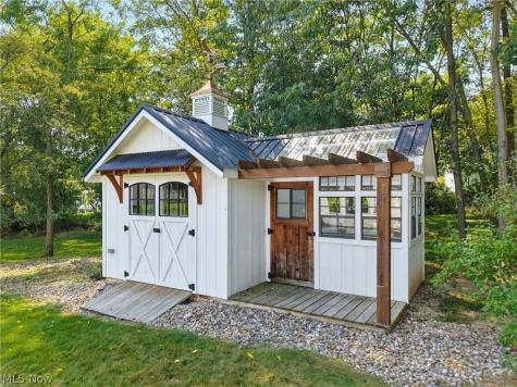 5044 Settlers Trace Wooster OH 44691