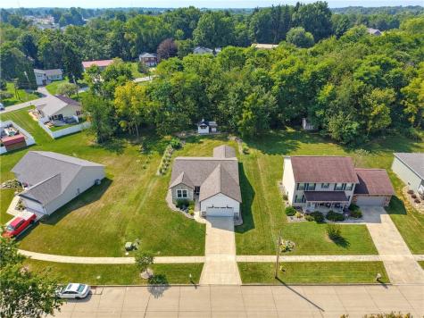 5044 Settlers Trace Wooster OH 44691