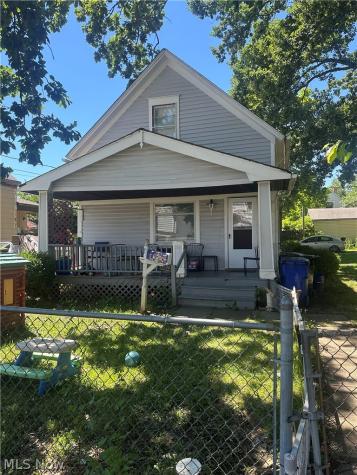 3015 Saratoga Avenue Cleveland OH 44109