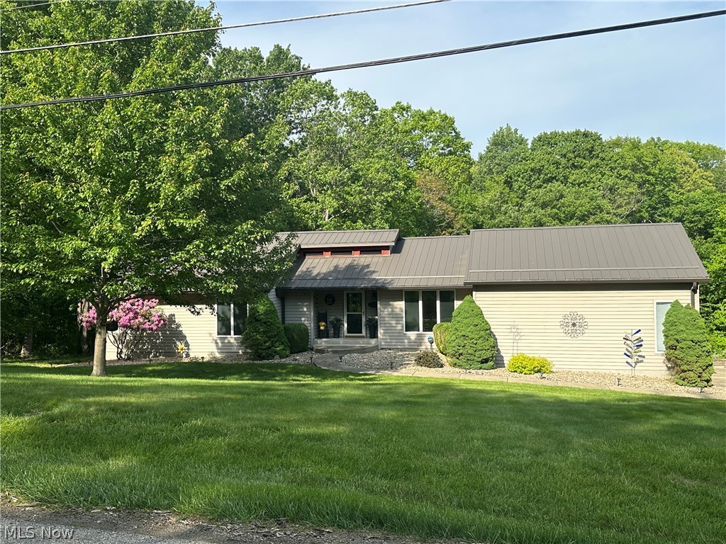 5540 Dillon Hills Drive Nashport OH 43830