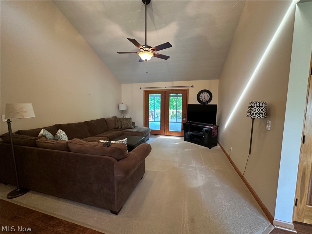 5540 Dillon Hills Drive Nashport OH 43830