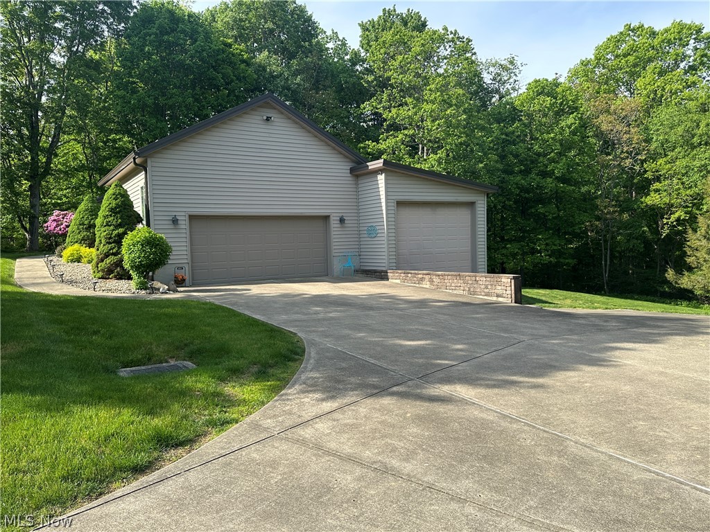 5540 Dillon Hills Drive Nashport OH 43830