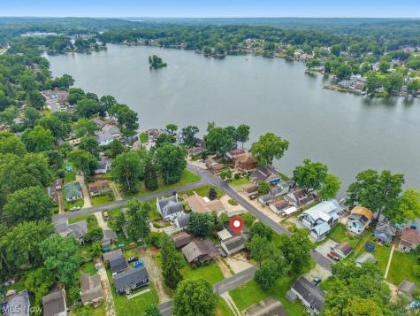 3295 Waterside Drive Akron OH 44319