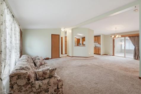 3295 Waterside Drive Akron OH 44319