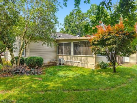 3295 Waterside Drive Akron OH 44319