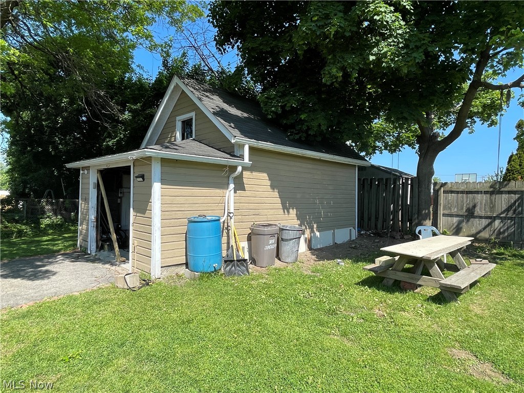 3810 Biddulph Avenue Cleveland OH 44109