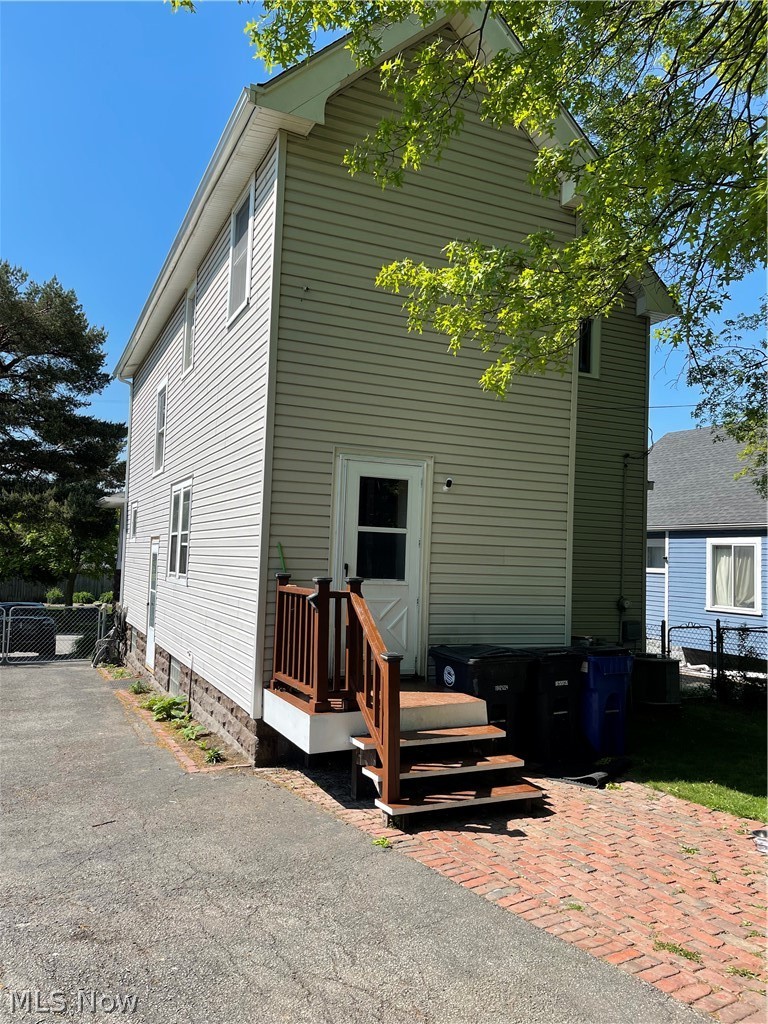 3810 Biddulph Avenue Cleveland OH 44109