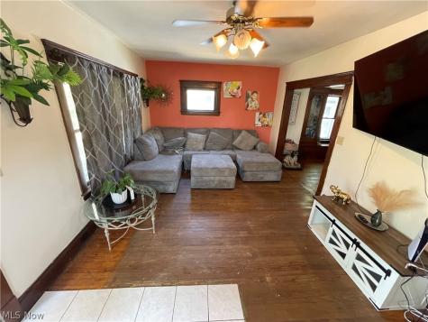 3810 Biddulph Avenue Cleveland OH 44109