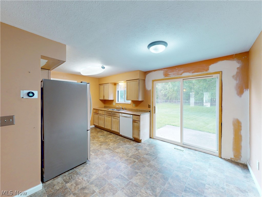 744 Arline Avenue Eastlake OH 44095