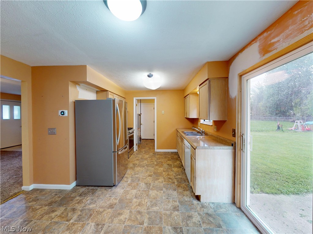 744 Arline Avenue Eastlake OH 44095