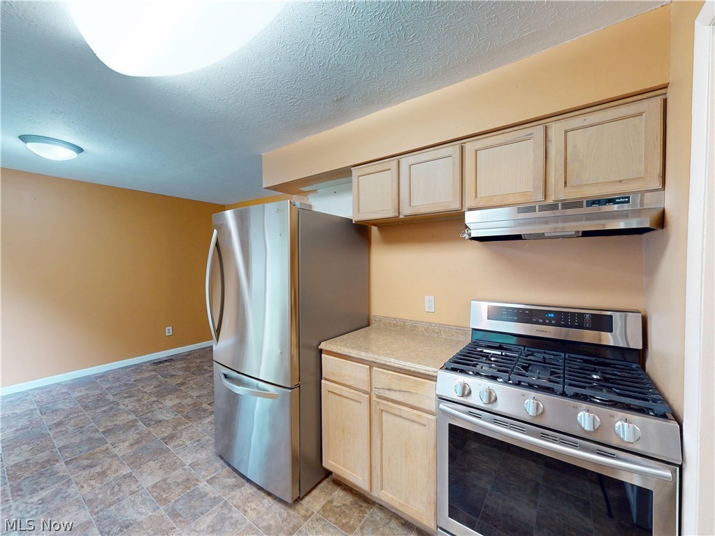 744 Arline Avenue Eastlake OH 44095